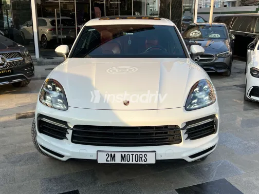 Porsche Cayenne 2019 White Used for Sale - 4
