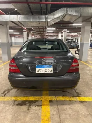 مرسيدس E 200 2004 رمادي مستعملة للبيع