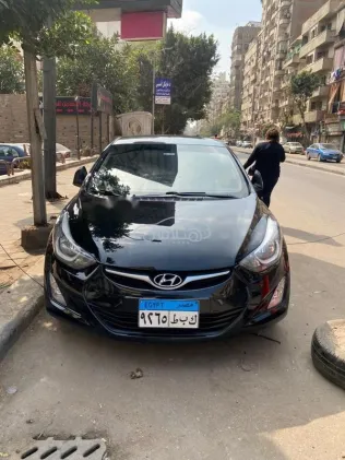هيونداي إلنترا ام دى 2015 أسود مستعملة للبيع