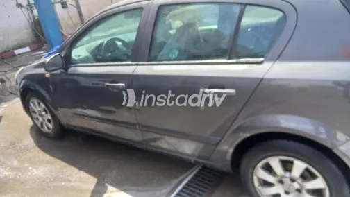 اوبل أسترا 2008 رمادي مستعملة للبيع - 2