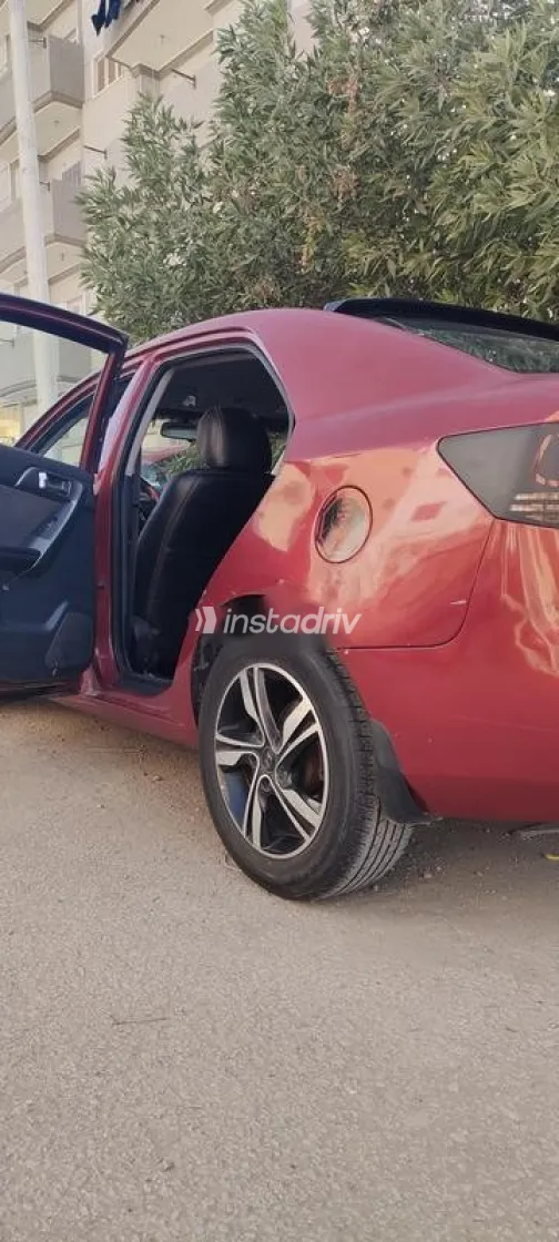 كيا سيراتو 2011 أحمر غامق مستعملة للبيع - 8