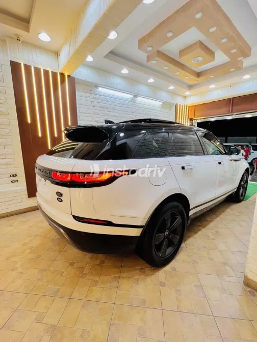 لاند روفر فيلار 2018 أبيض مستعملة للبيع - 1