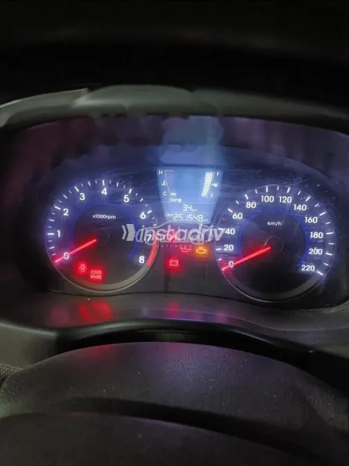 Hyundai Accent RB 2011 Silver Used for Sale - 2