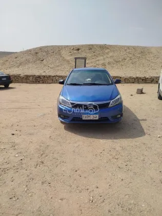 بى واى دى‬ F3 2021 أبيض مستعملة للبيع