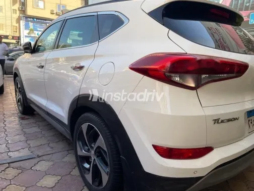 Hyundai Tucson GDI 2019 White Used for Sale - 5