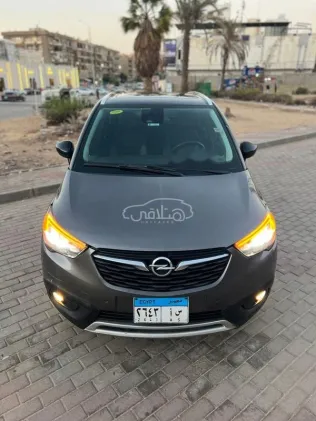 اوبل كروس لاند 2020 أبيض مستعملة للبيع