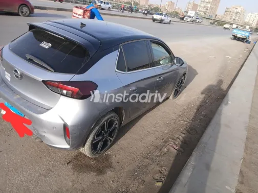 اوبل كورسا 2022 أبيض مستعملة للبيع - 2