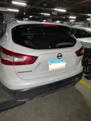 Nissan Qashqai 2017 White Used for Sale
