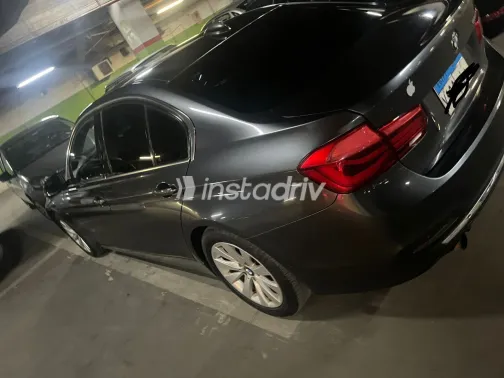 بي ام دبليو 318 2017 أبيض مستعملة للبيع - 5