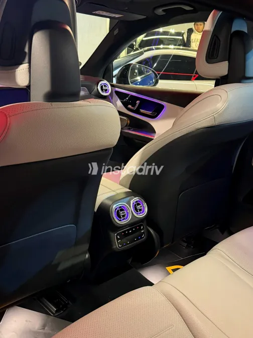 مرسيدس GLC 300 2024 أبيض مستعملة للبيع - 7