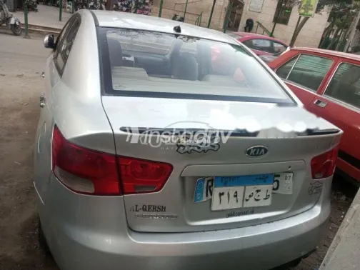 كيا سيراتو 2010 رمادي مستعملة للبيع - 6