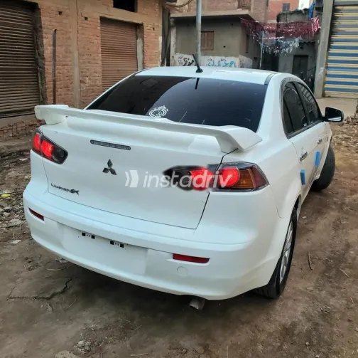 ميتسوبيشي لانسر اى اكس شارك 2015 أبيض مستعملة للبيع - 5