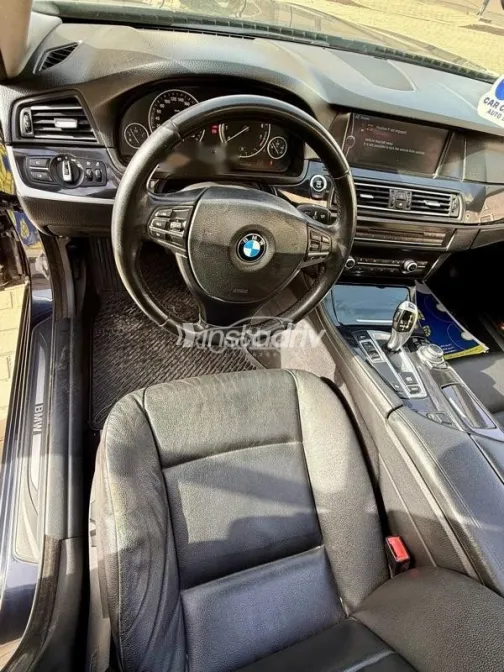بي ام دبليو 520 2013 أزرق غامق مستعملة للبيع - 6