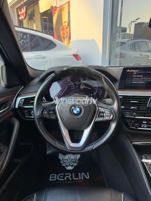 بي ام دبليو 520 2019 أسود مستعملة للبيع - 8