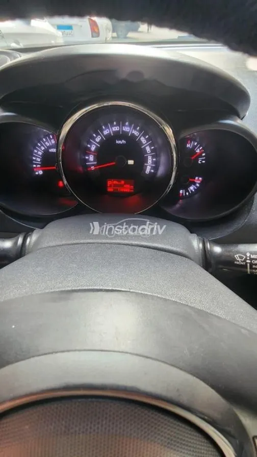 كيا سول 2011 أبيض مستعملة للبيع - 4