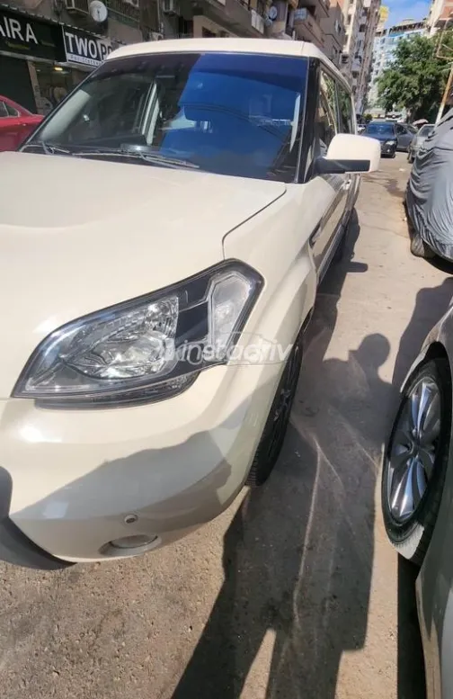 كيا سول 2011 أبيض مستعملة للبيع - 6