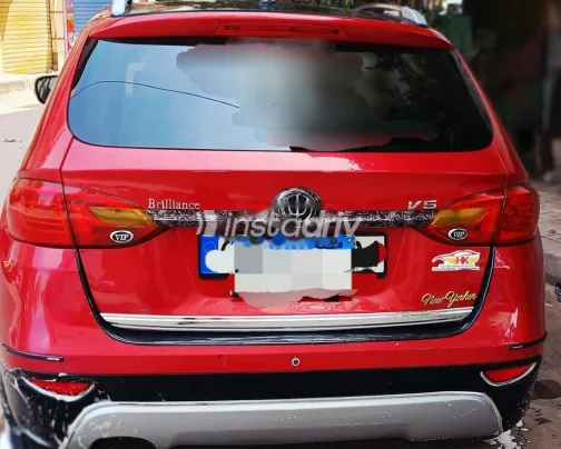 بريليانس V5 2015 أحمر مستعملة للبيع - 3