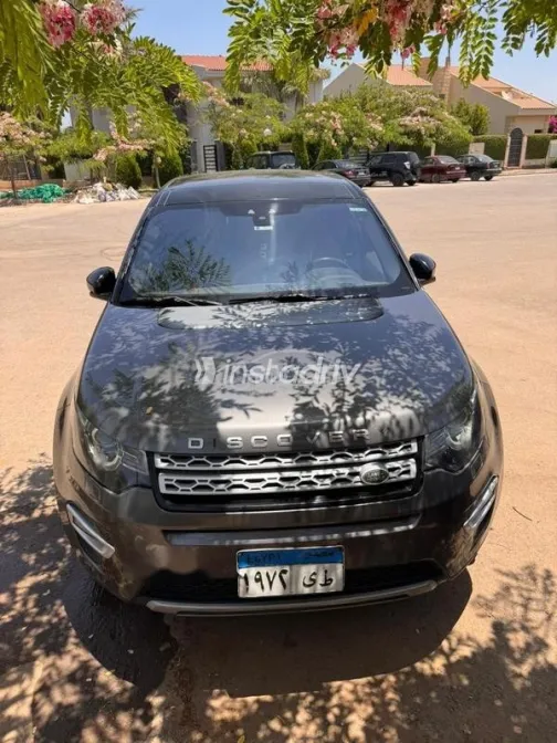 لاند روفر ديسكفري 2015 بني مستعملة للبيع - 1