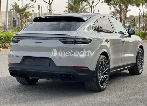 بورش كايين اس 2022 رمادي مستعملة للبيع - 3