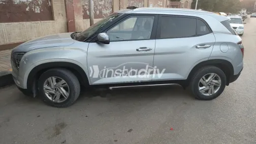 هيونداي كريتا 2021 فضي مستعملة للبيع - 4