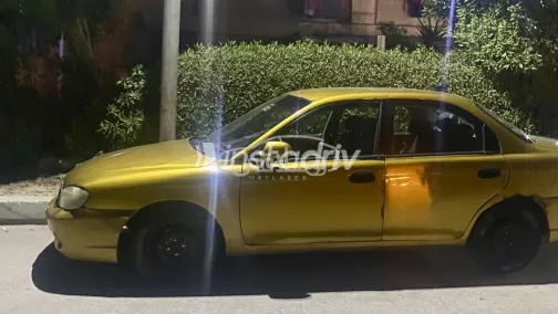 كيا سبكترا 2004 ذهبي مستعملة للبيع - 7