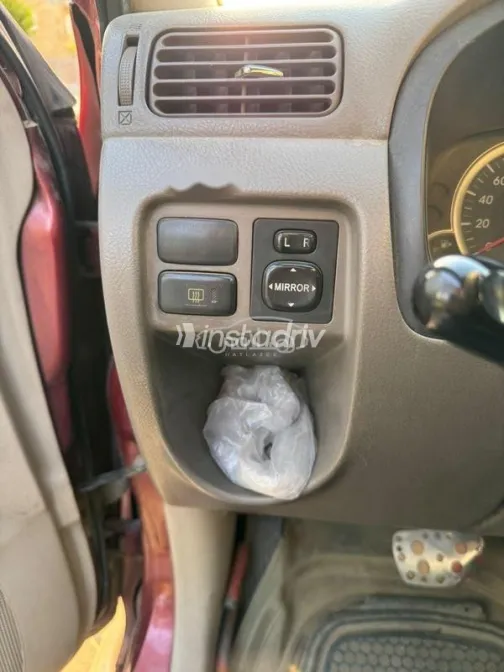 تويوتا افانزا 2008 أحمر غامق مستعملة للبيع - 10