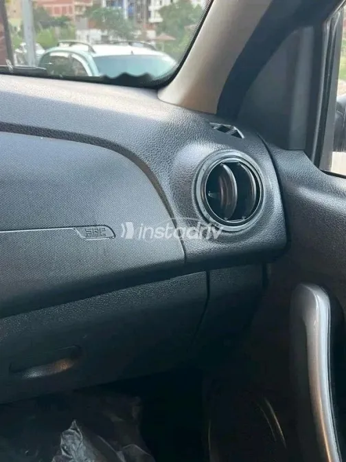 رينو سانديرو 2017 أبيض مستعملة للبيع - 3