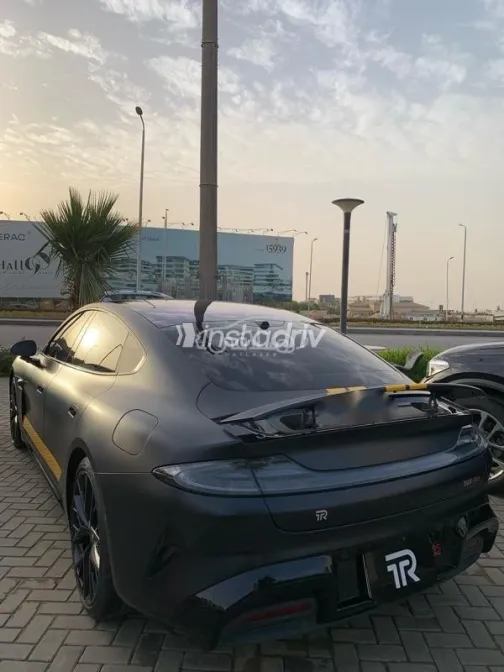 xiaomi SU7 2025 Black Used for Sale - 2