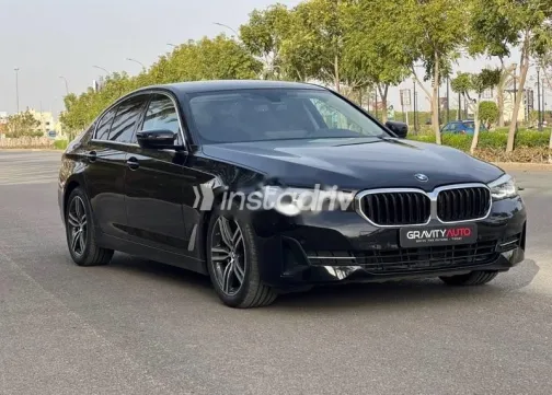 بي ام دبليو 520 2023 أسود مستعملة للبيع - 2