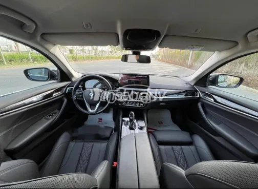 بي ام دبليو 520 2023 أسود مستعملة للبيع - 7