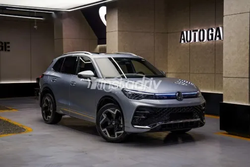 فولكس فاغن تيجون 2025 فضي مستعملة للبيع - 1