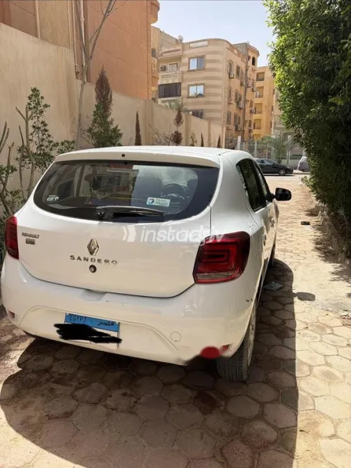 Renault Sandero 2020 White Used for Sale - 2