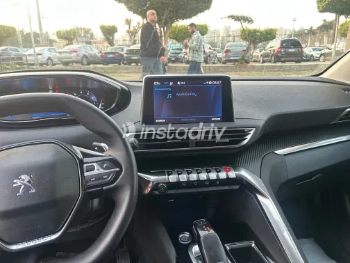 بيجو 3008 2021 أبيض مستعملة للبيع - 2