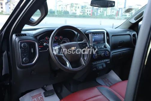 شيفروليه سيلفرادو 2021 أبيض مستعملة للبيع - 4