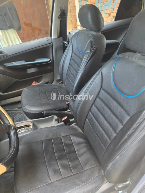 سكودا فابيا 2001 أبيض مستعملة للبيع - 2