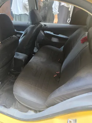 سكودا فابيا 2001 أبيض مستعملة للبيع