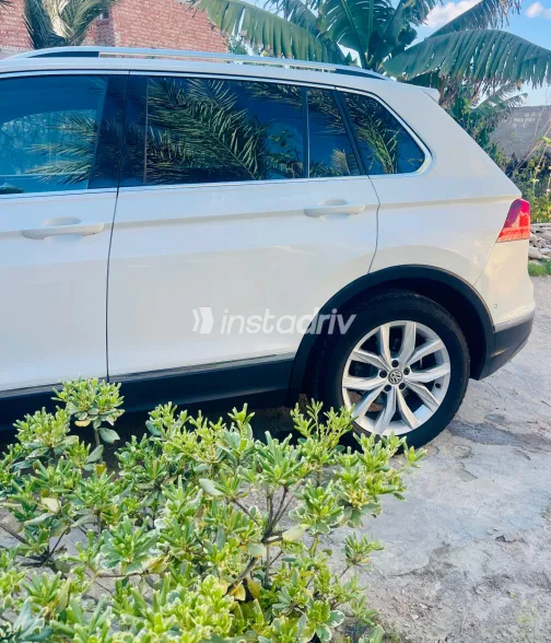 فولكس فاغن تيجون 2020 أبيض مستعملة للبيع - 9