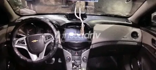 شيفروليه كروز 2010 أبيض مستعملة للبيع - 3