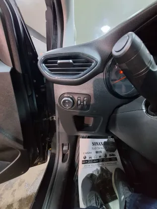 اوبل كروس لاند 2020 أبيض مستعملة للبيع