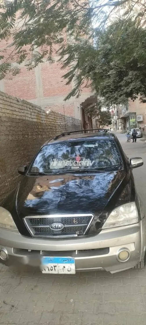 كيا سورينتو 2006 أسود مستعملة للبيع - 4