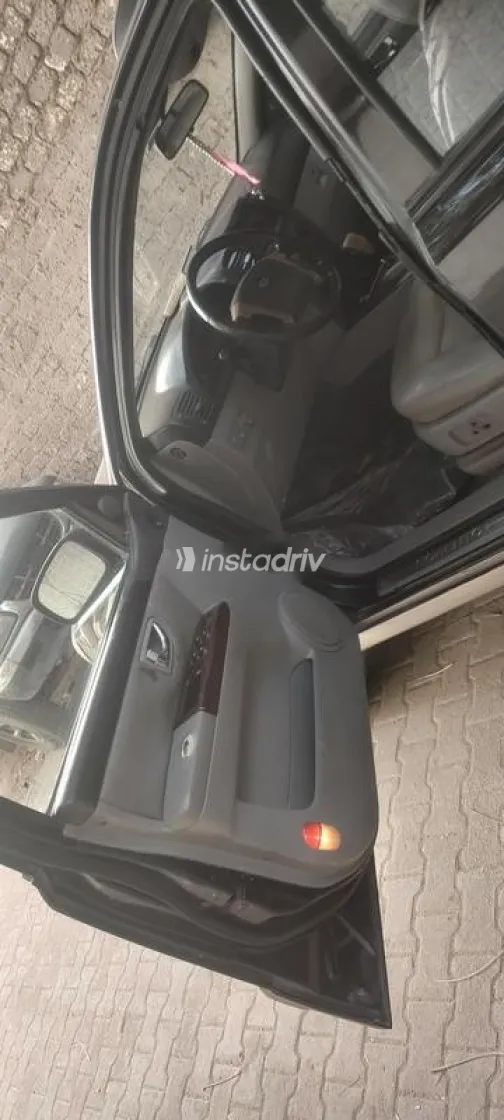 كيا سورينتو 2006 أسود مستعملة للبيع - 5