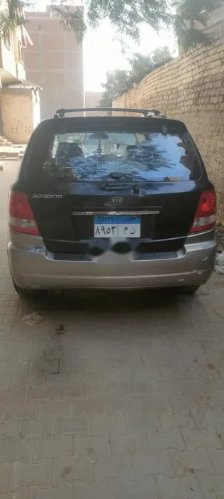 كيا سورينتو 2006 أسود مستعملة للبيع