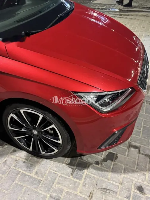 سيات ابيزا 2025 أبيض مستعملة للبيع - 9