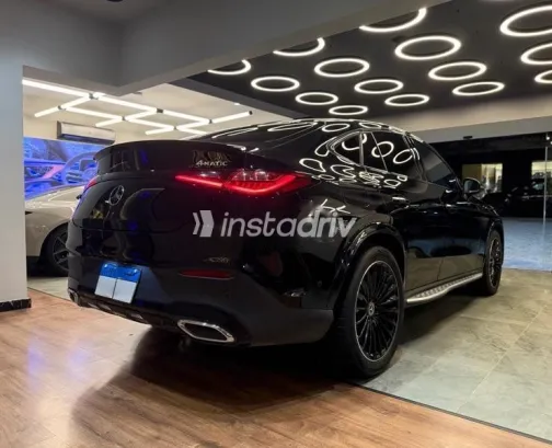 مرسيدس GLC 300 2025 أسود مستعملة للبيع - 5