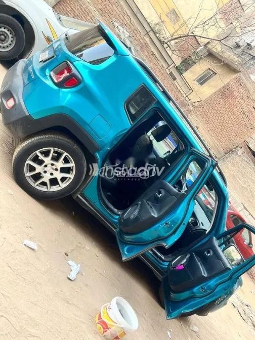 جيب رينيجيد 2020 أبيض مستعملة للبيع - 2