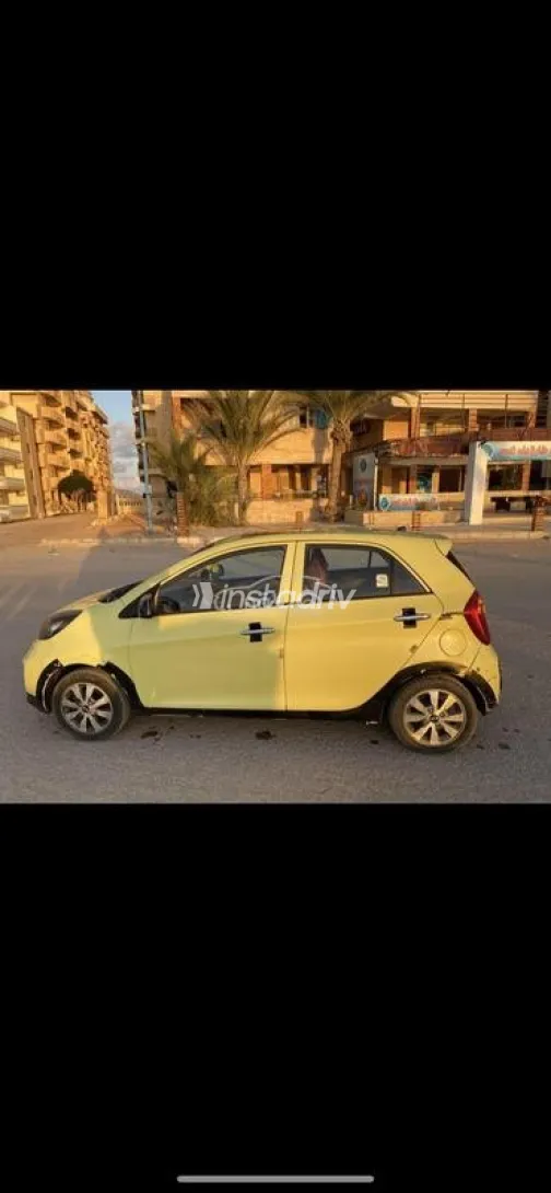 كيا بيكانتو 2015 أبيض مستعملة للبيع - 2