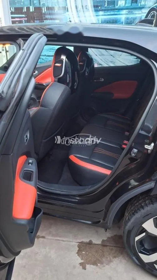 نيسان جوك 2025 أبيض مستعملة للبيع - 3