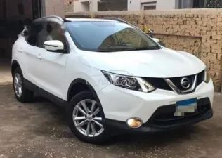 نيسان قشقاي 2017 أبيض مستعملة للبيع