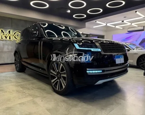 Land Rover Range Rover Vogue 2024 Black Used for Sale - 2