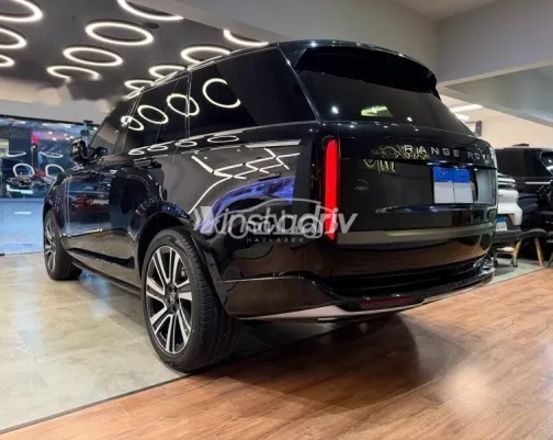 Land Rover Range Rover Vogue 2024 Black Used for Sale - 4